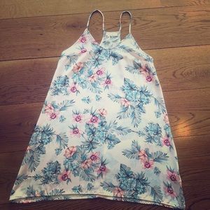 Sexy tropical dress!